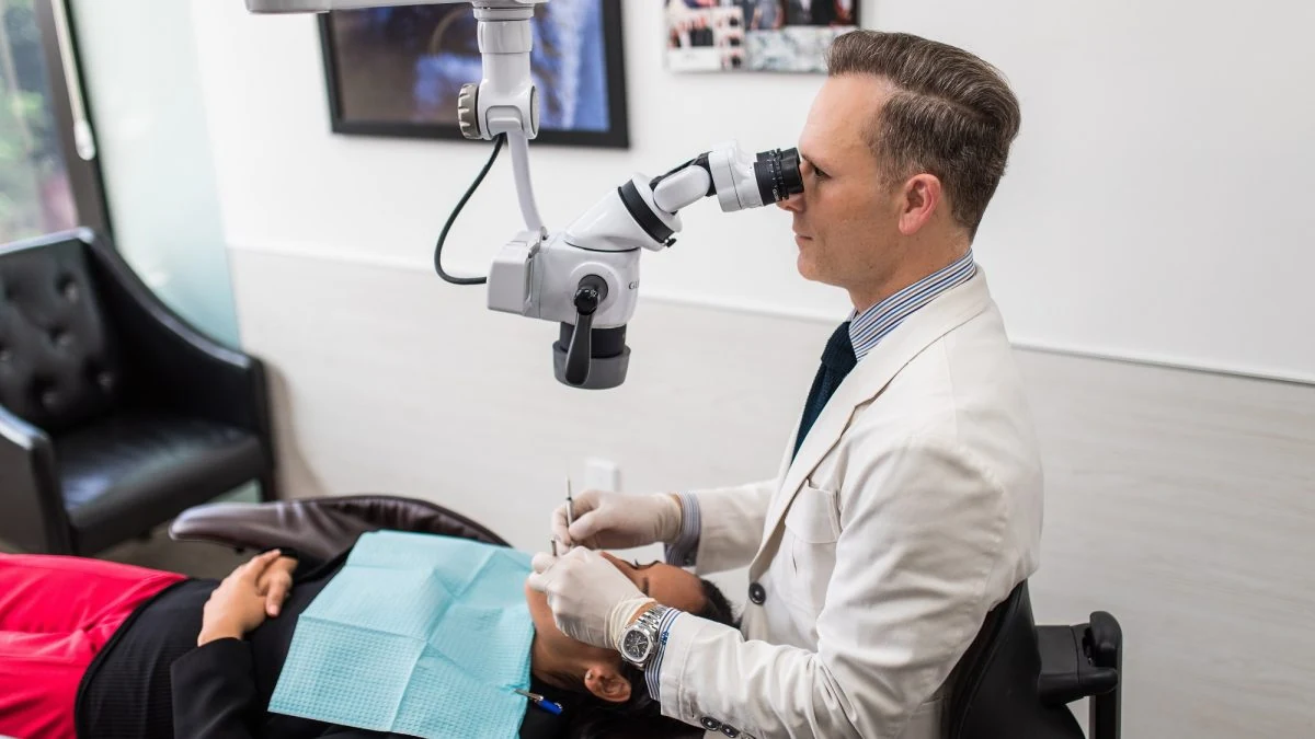 How the World’s Most Sought-After Cosmetic Dentist Prepares His Clients for the Oscars